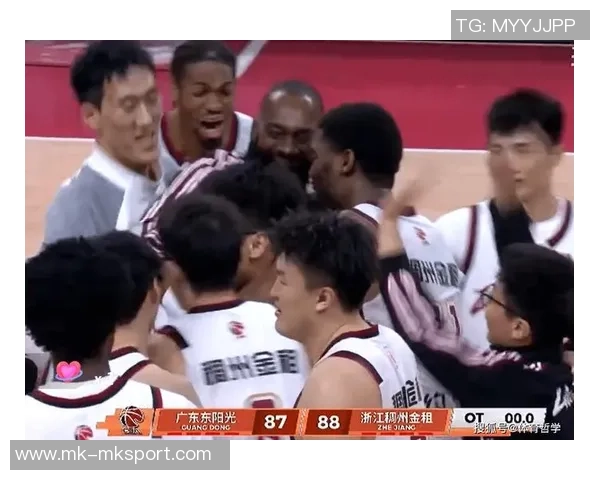 约克神奇表现让广东防守无奈陈家政尽职尽责难阻对手进攻