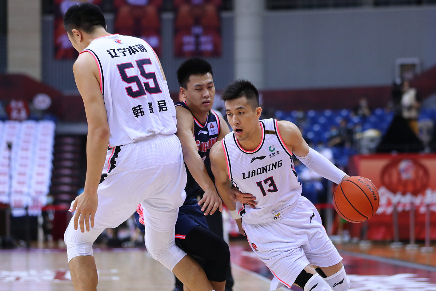 广东惨遭逆袭！辽宁3-1取胜，成功晋级CBA半决赛